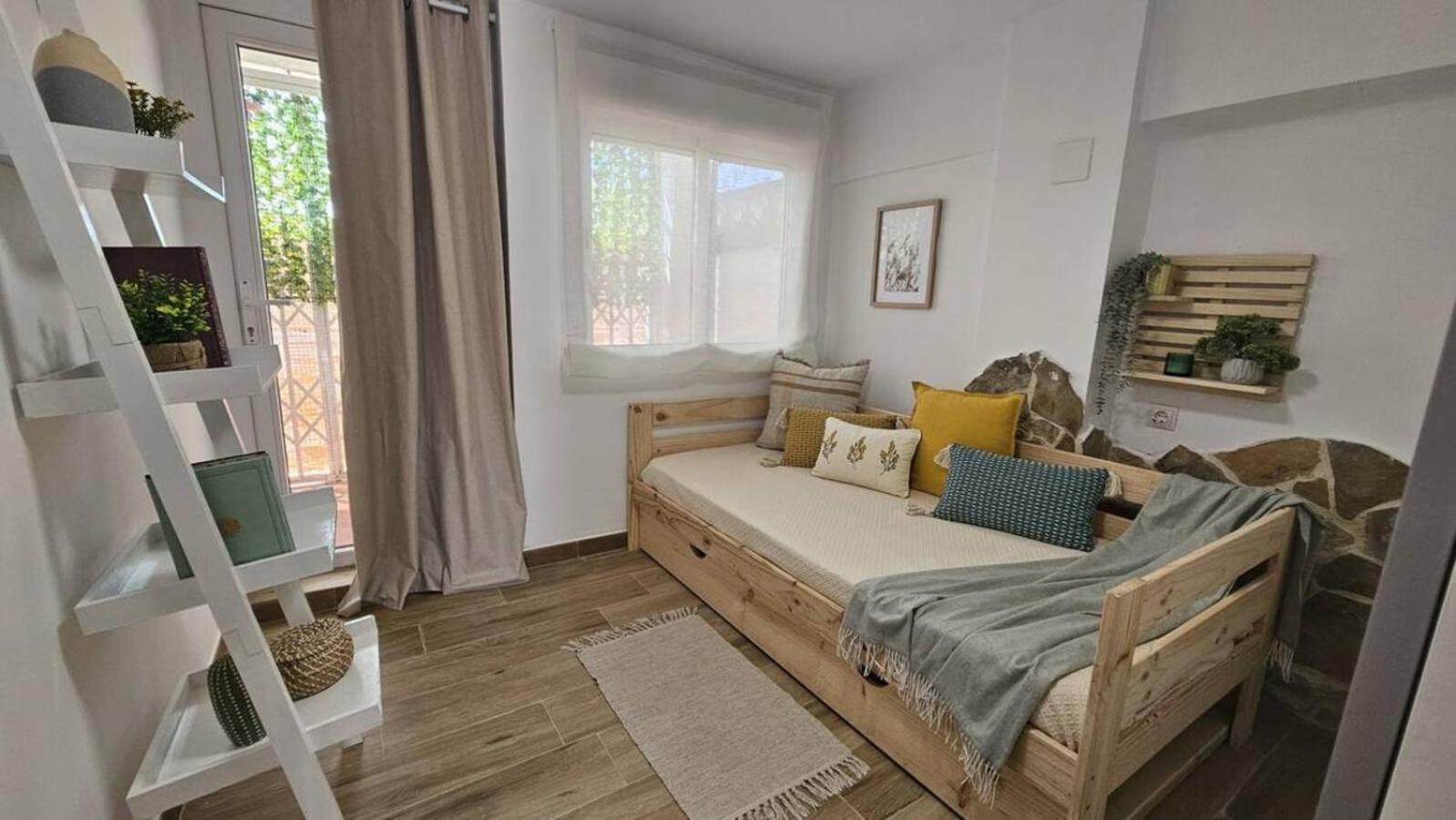 Nuevo Apartamento Moderno En Benicasim Con Terraza Y A Minutos De La Playa Benicassim Ngoại thất bức ảnh